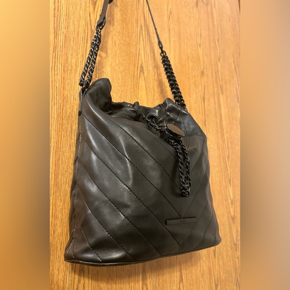 Aldo Chevron Stitched Bucket Bag - Picture 4 of 8
